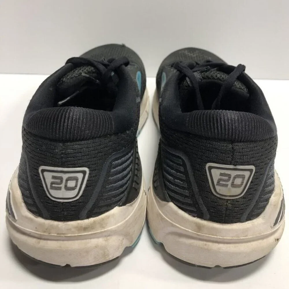 Brooks women’s ariel